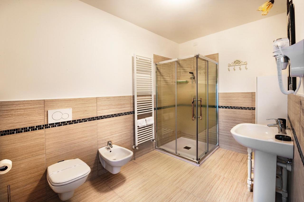 Bed and Breakfast La Rocchetta Valeggio sul Mincio Exterior foto