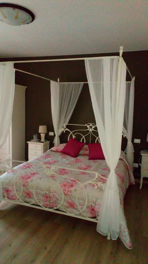 Bed and Breakfast La Rocchetta Valeggio sul Mincio Exterior foto