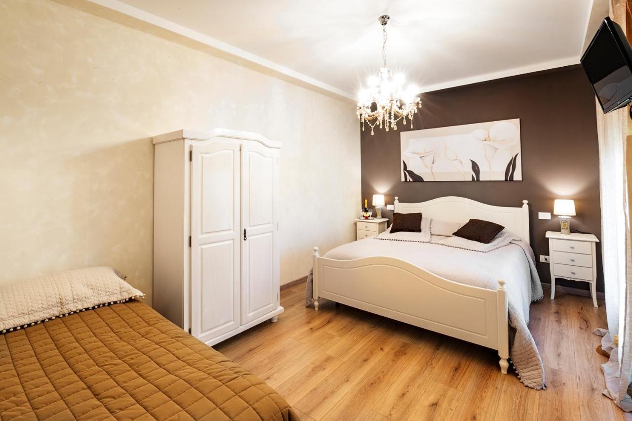 Bed and Breakfast La Rocchetta Valeggio sul Mincio Exterior foto