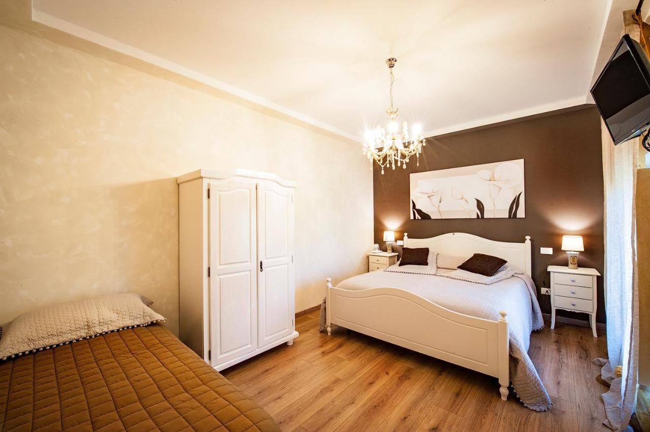 Bed and Breakfast La Rocchetta Valeggio sul Mincio Exterior foto